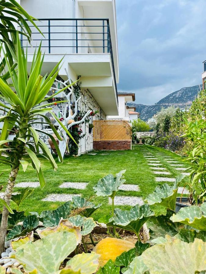 Merlin Apart Otel Karaburun  Exterior photo